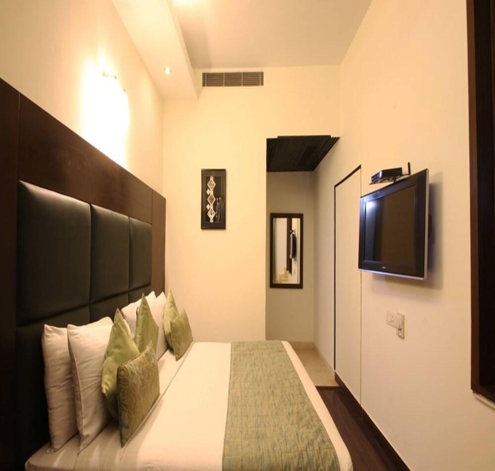 Jht Hotels Neu-Delhi Exterior foto