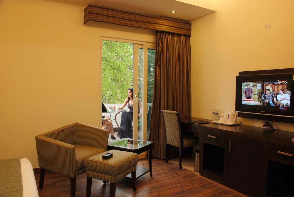 Jht Hotels Neu-Delhi Exterior foto